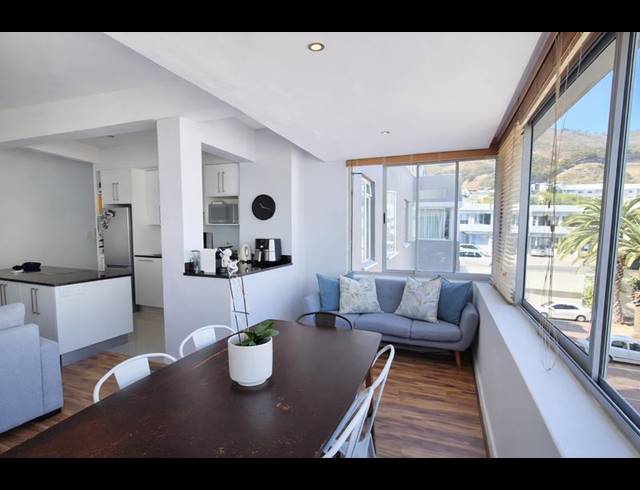 2 BEDROOM APARTMENT FOR SALE IN SEA POINT